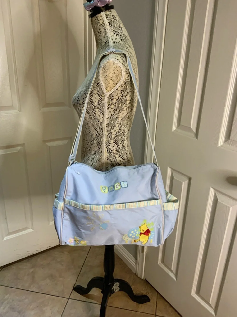 Vintage rare Winnie the Pooh diaper/ duffel bag - Picture 2 of 13